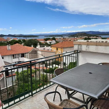 Apartamento Baratula *