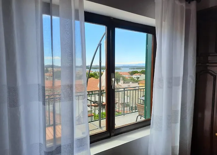 Baratula Appartement Murter